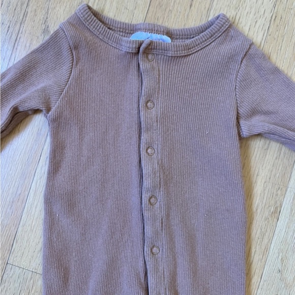 Mebie Baby Cotton Snap Footed Onesie- Camel, 3-6m - Picture 2 of 7